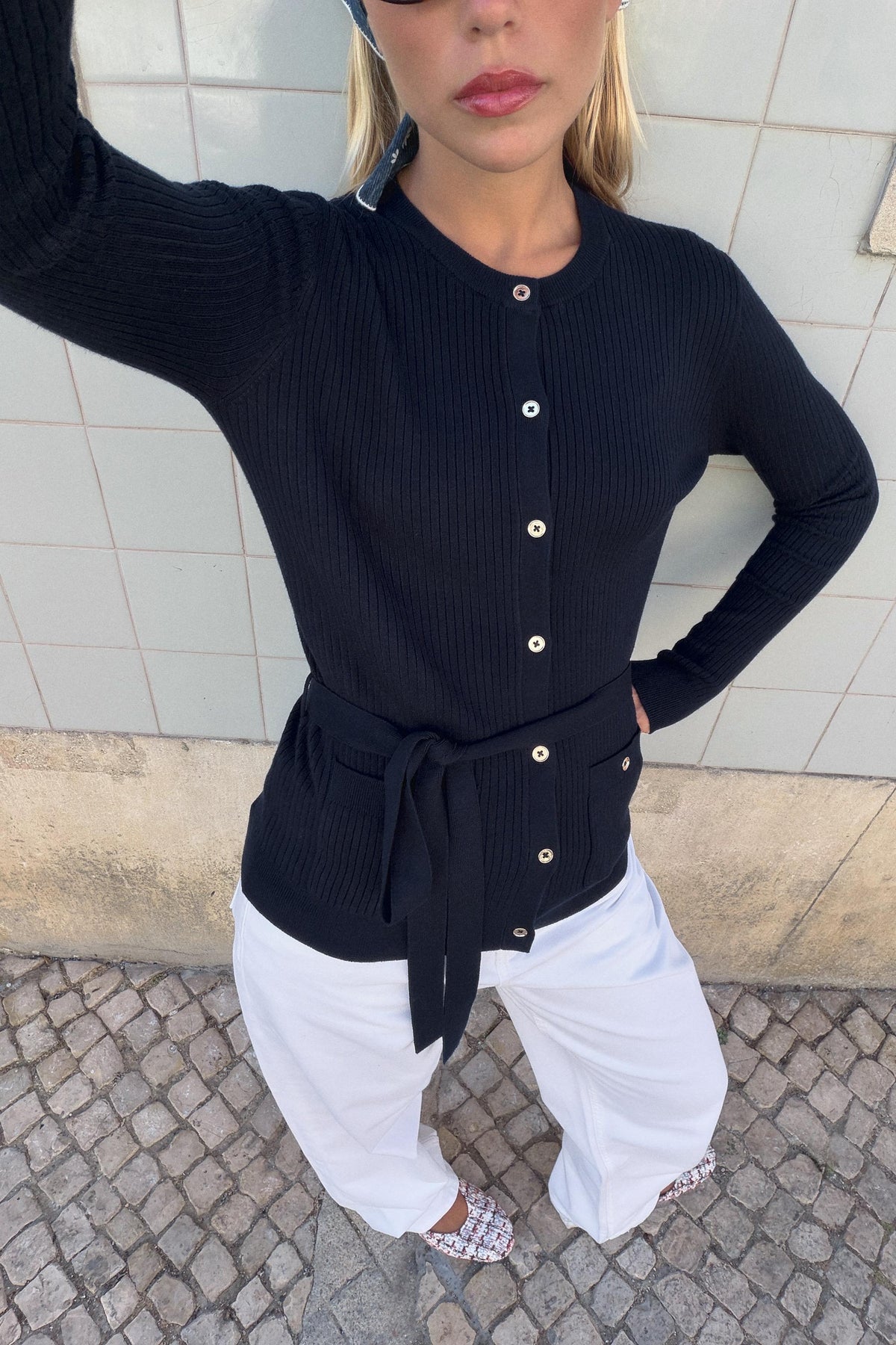 Cardigan Nelïa — Navy blue — streetwear look